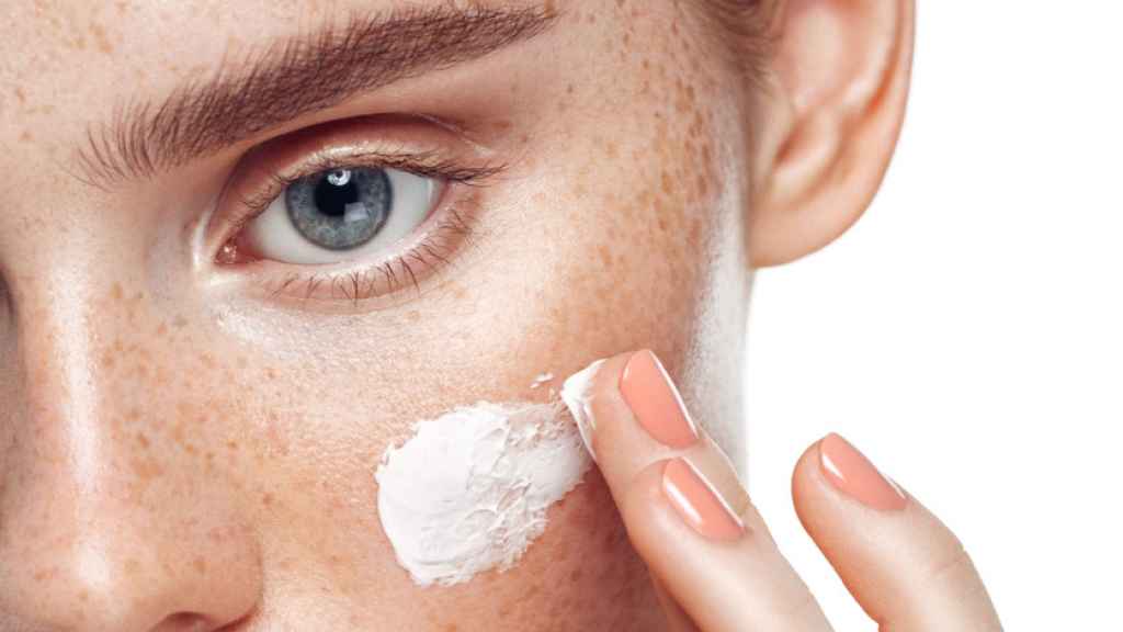 El “efecto careta” y por qué puedes  parecer más mayor de lo que eres.