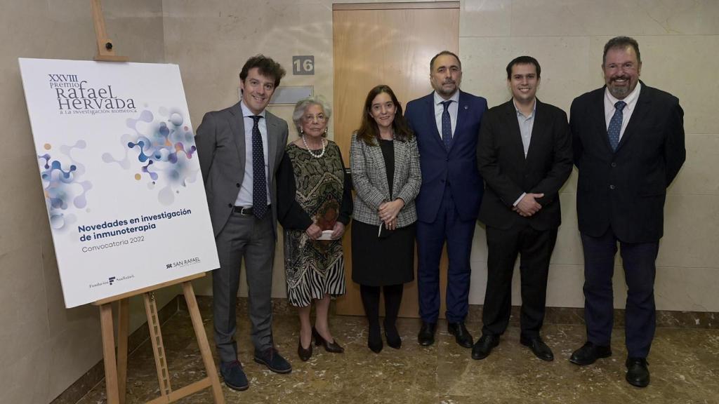 Premio Rafael Hervada.