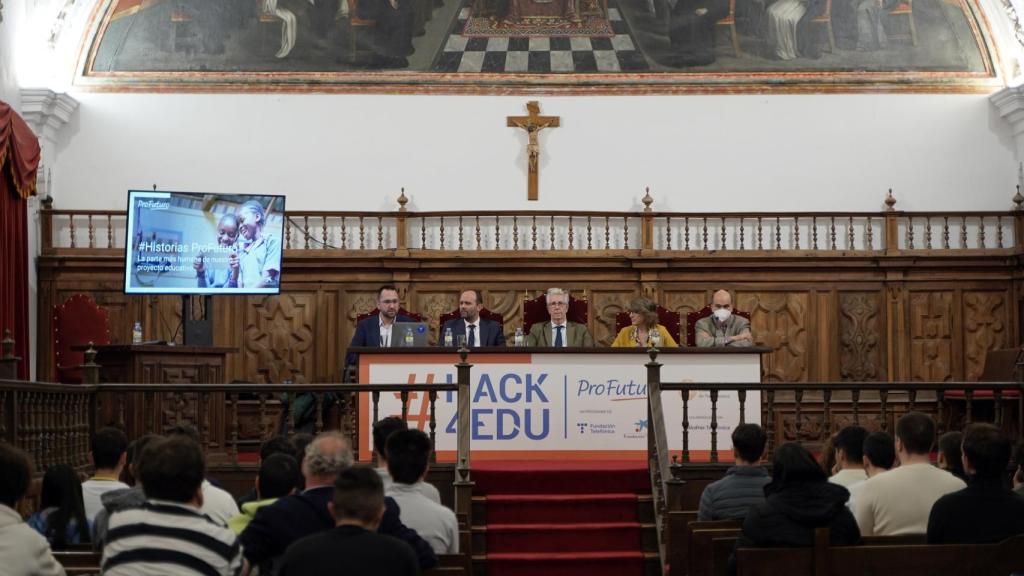 Acto inaugural del 'hackatón' educativo de la UPSA