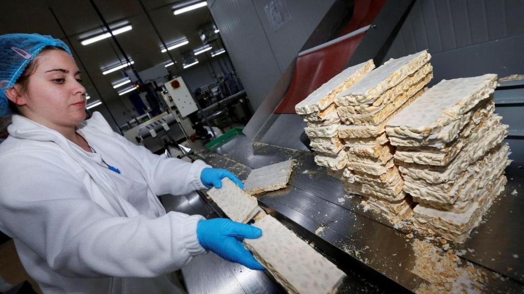 Fábrica de turrón en Xixona, en la actualidad.