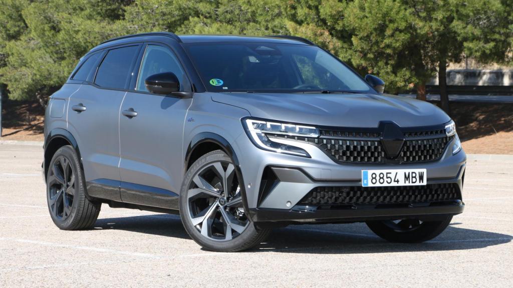 El Renault Austral en la versión probada con hibridación ligera y 160 CV.