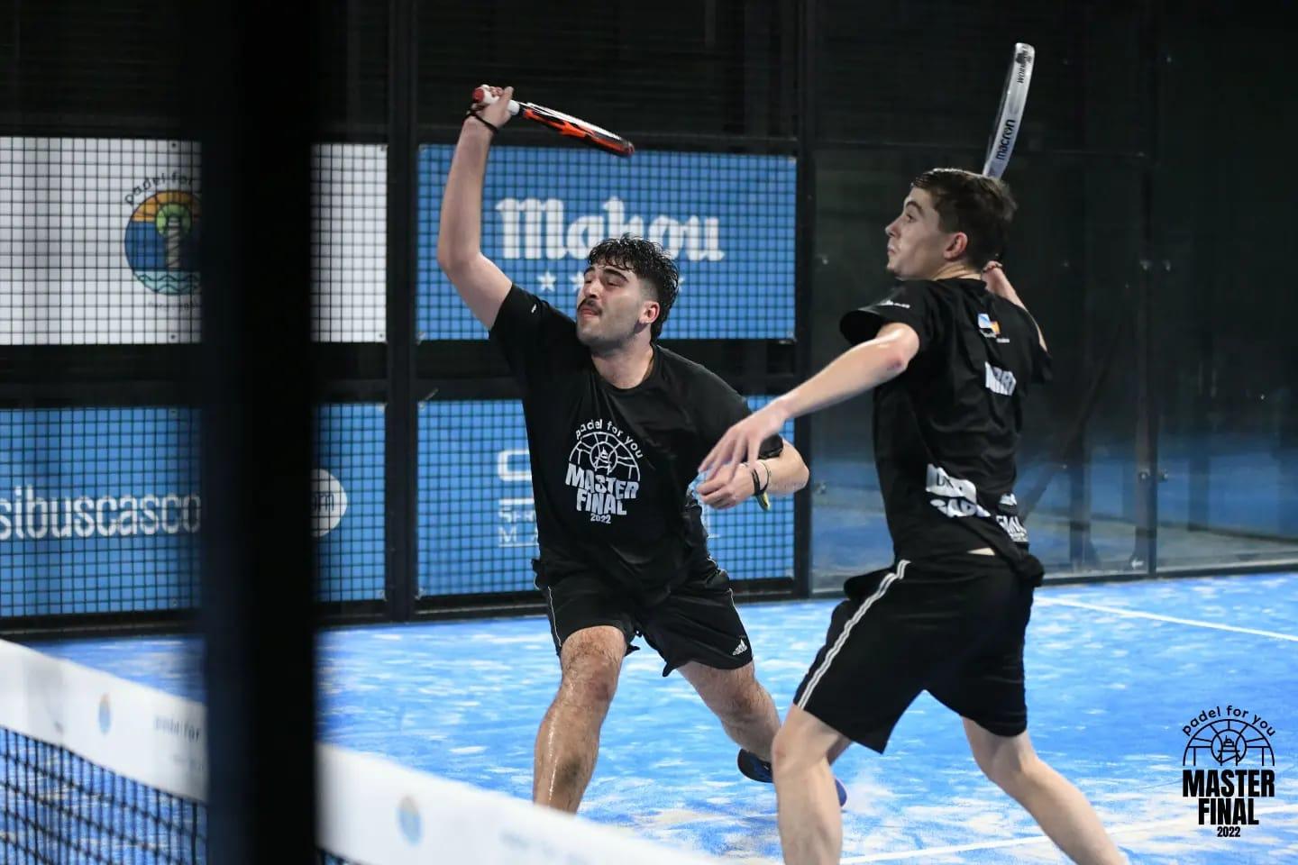 Participantes en el circuito Padel For You (Padel For You).