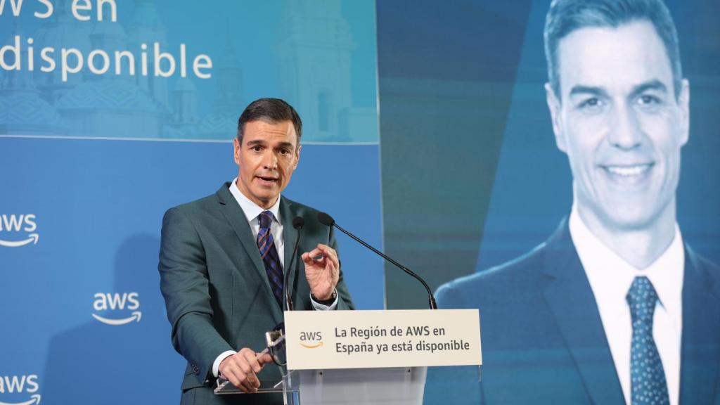 El presidente del Gobierno, Pedro Sánchez, interviene en el acto de inauguración del encuentro empresarial 'La innovación en la nube como oportunidad para España' organizado por Amazon Web Services (AWS)