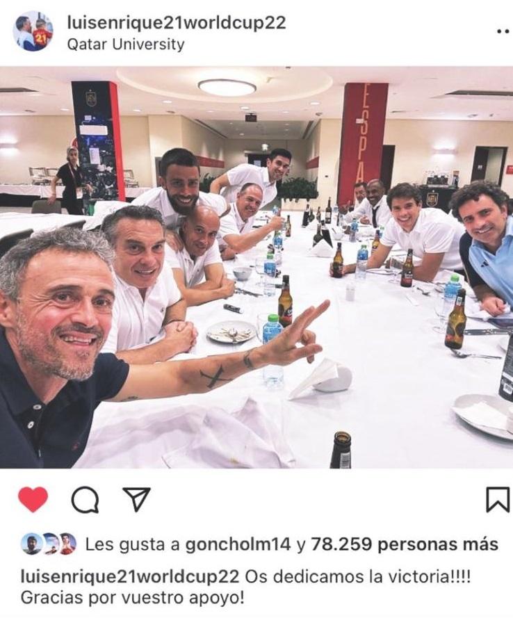La primera imagen que subió Luis Enrique, con el logo de Estrella Galicia visible.