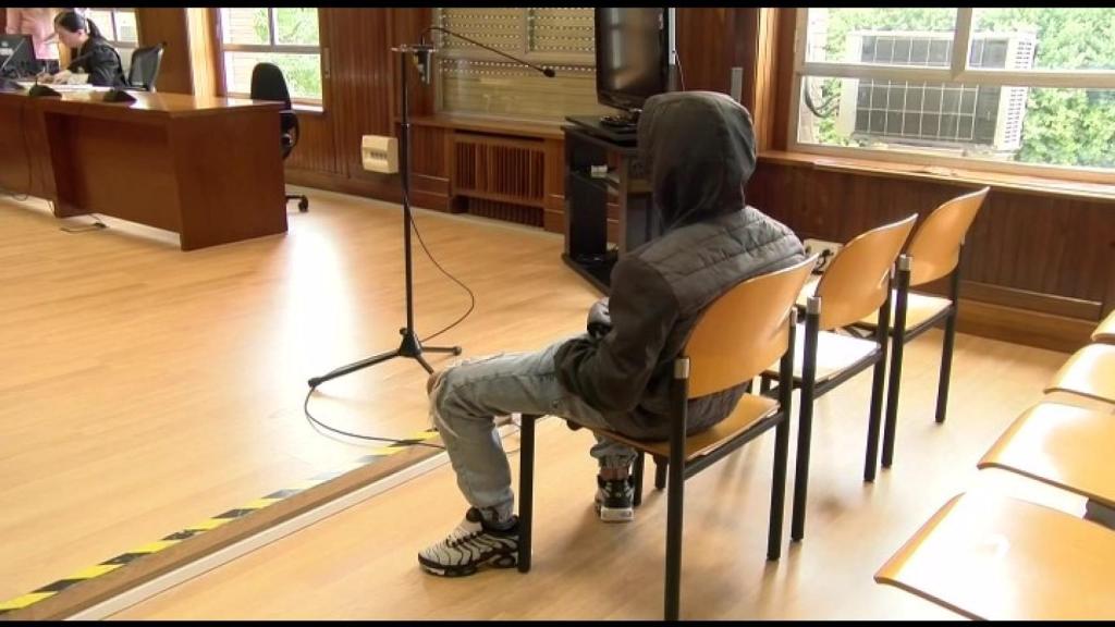 Vicente D. A., de 20 años, vecino de la localidad murciana de Alcantarilla, no entrará en prisión tras obligar a un demente a hacerle una felación.