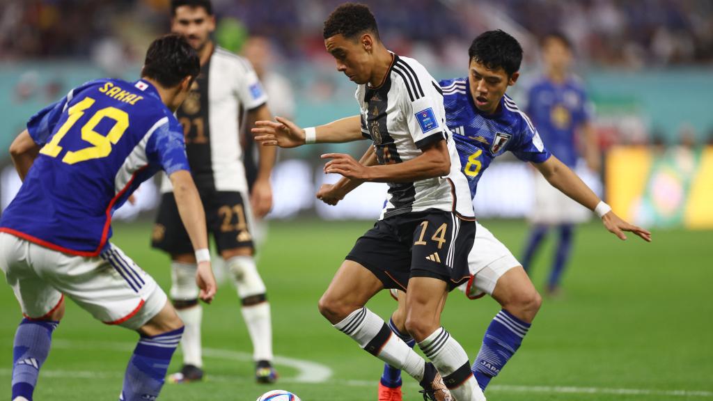 Jamal Musiala contra Japón