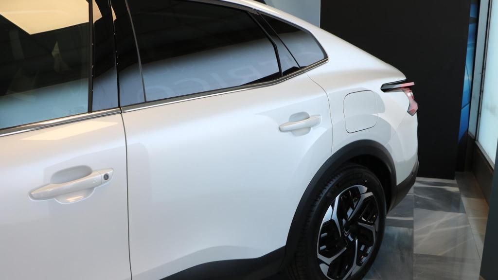 El Citroën C4 X tiene una línea coupé que le hace más atractivo.