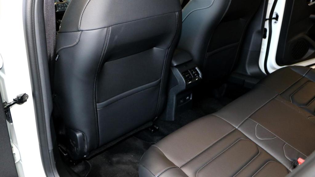 Plazas traseras del Citroën C4 X.