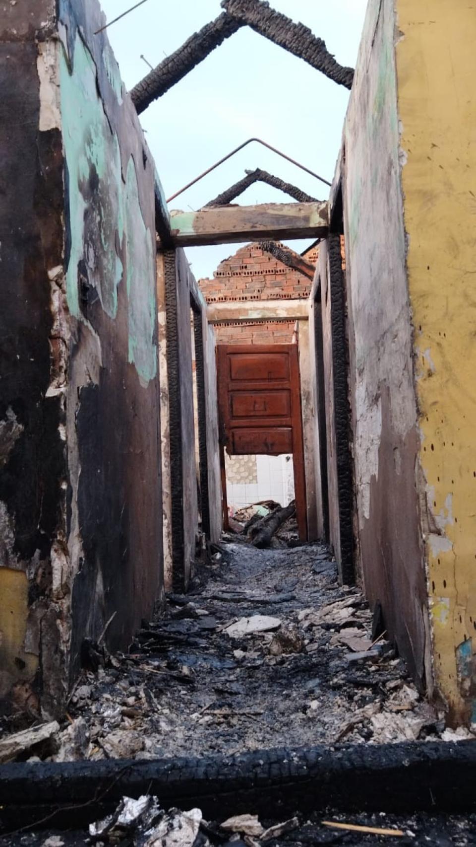 Estado en el que quedó el edificio de Bembibre tras el incendio.