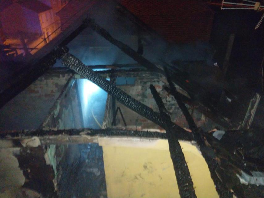 Estado en el que quedó el edificio de Bembibre tras el incendio.