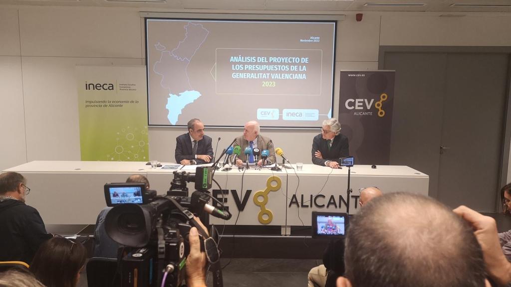 Presentación del informe Ineca, este lunes.