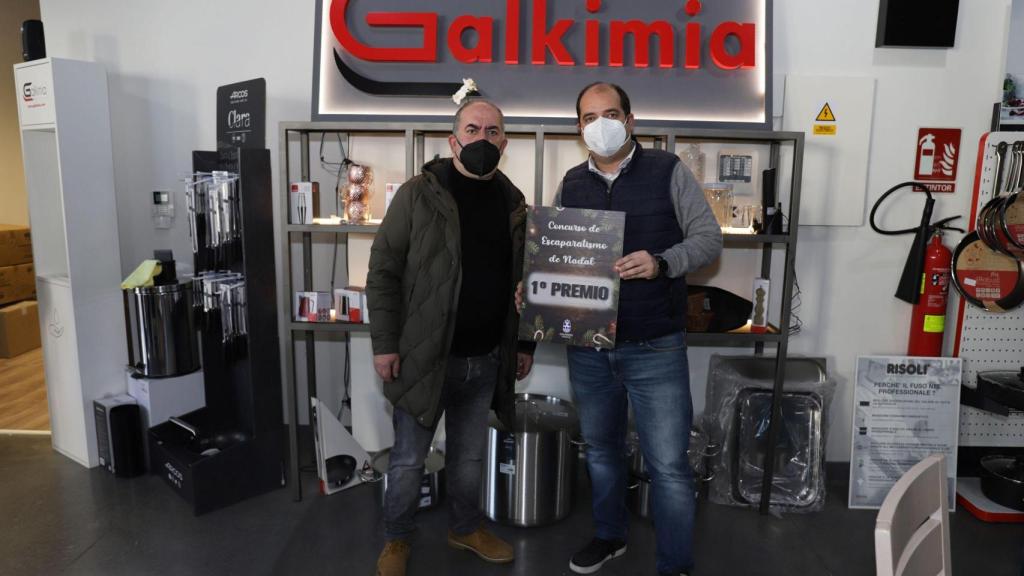 Primer premio de la anterior edición del Concurso de Escaparatismo navideño de Culleredo.