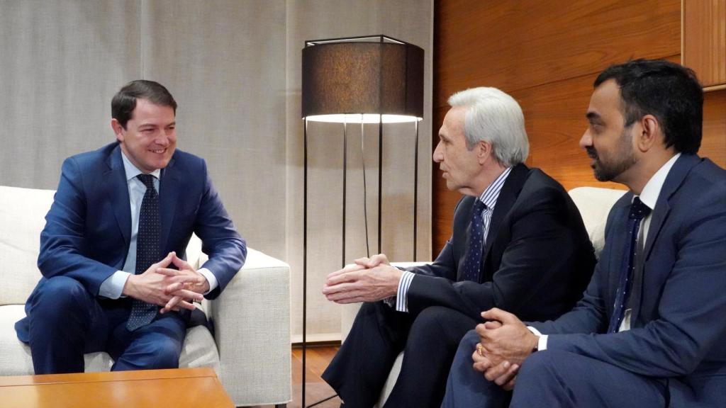 El presidente de la Junta de Castilla y León, Alfonso Fernández Mañueco, se reúne con los nuevos directivos de Switch Mobility