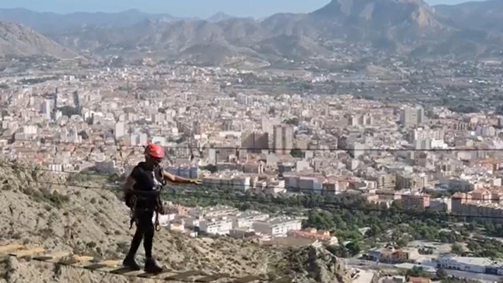 Este es el puente tibetano incluido en la ruta.