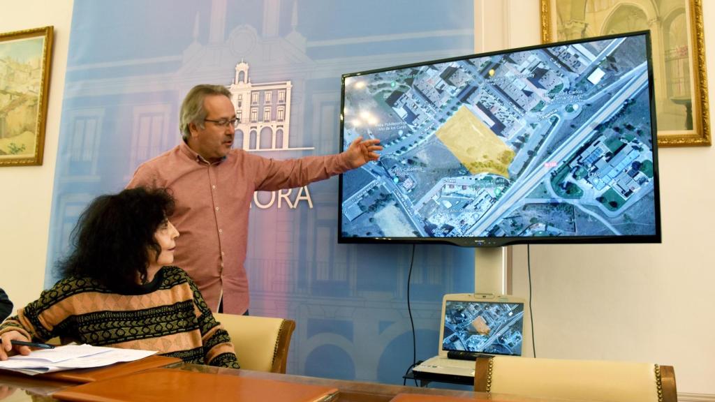 Francisco Guarido explica la ubicación de las futuras viviendas sociales para jóvenes en Zamora