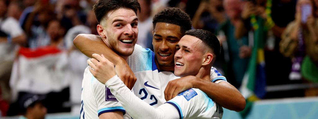 Phil Foden, celebrando su gol con la selección de Inglaterra con Declan Rice y Jude Bellingham