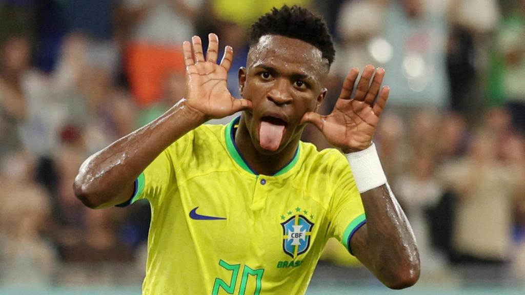 Vinicius Junior celebra un gol de Brasil en el Mundial de Qatar 2022