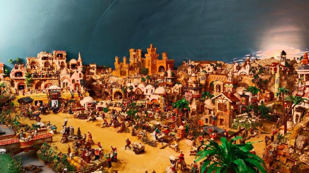 Cerca de 500 figuras pueblan el Belén de la Orden Tercera de Ferrol