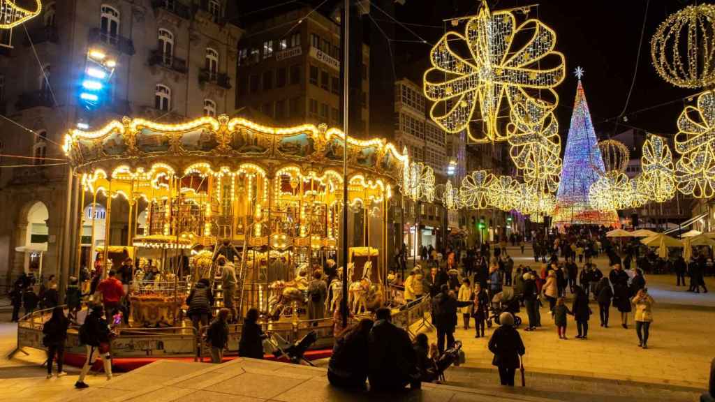 La Puerta del Sol iluminada en la Navidad 2022.