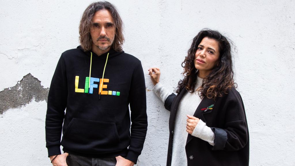 Joaquín Padilla y Chus Herranz posando durante la entrevista a EL ESPAÑOL.