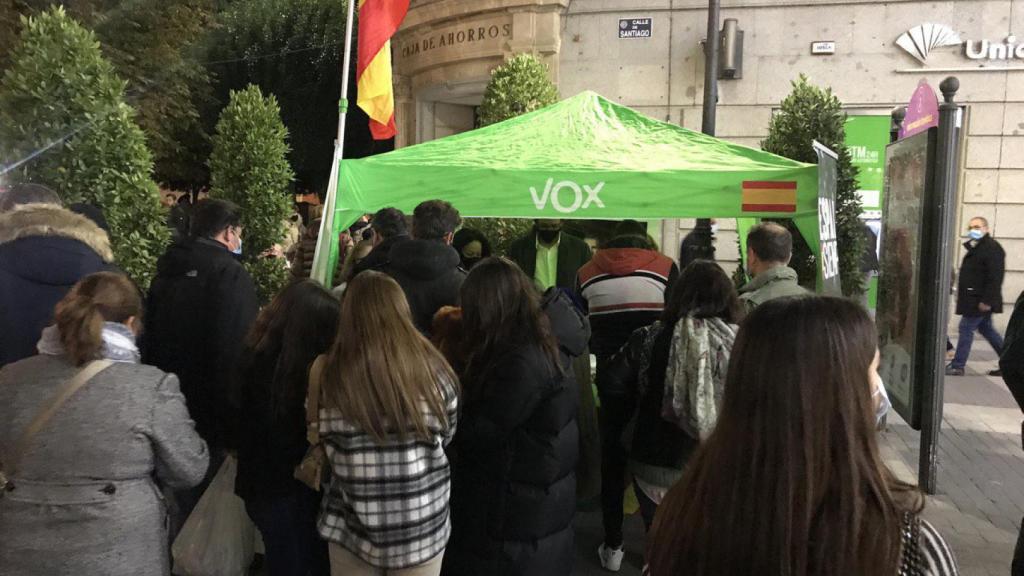 Mesa informativa de Vox