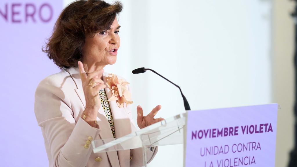 La exvicepresidenta del Gobierno y líder del sector feminista del PSOE, Carmen Calvo, en unas jornadas contra la violencia de género en noviembre.