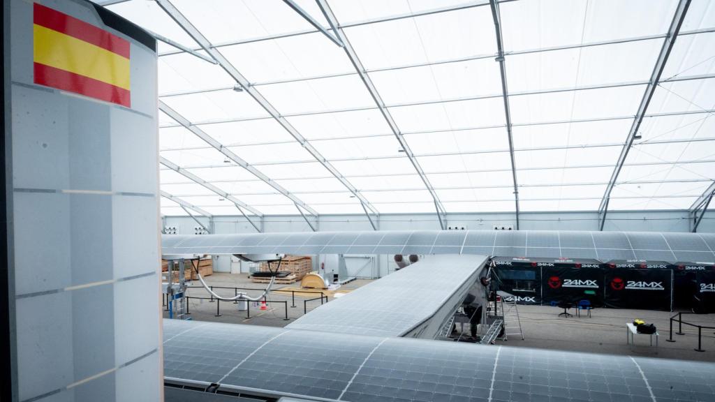 Parte superior de la aeronave de Skydweller recubierta de paneles solares