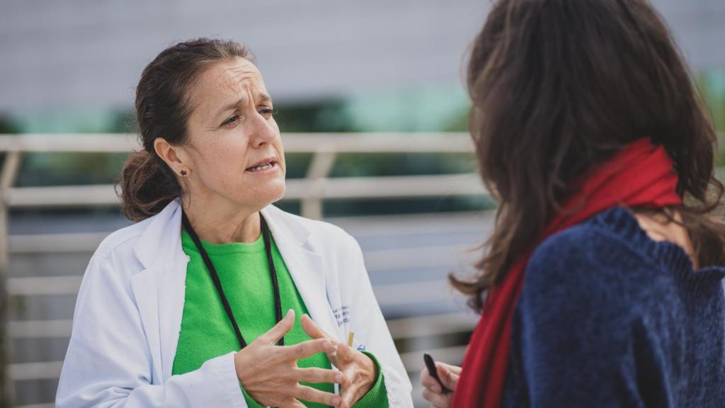 La doctora Ruíz durante la entrevista con El Español