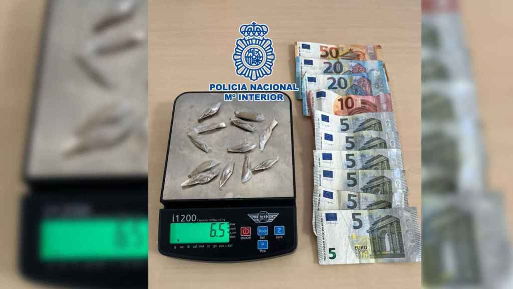 Material incautado en Vilagarcía (Pontevedra).