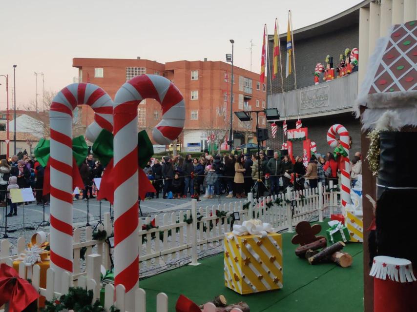 Imagen de la inauguración de la Villa Navideña de Santa Marta de Tormes, este sábado.