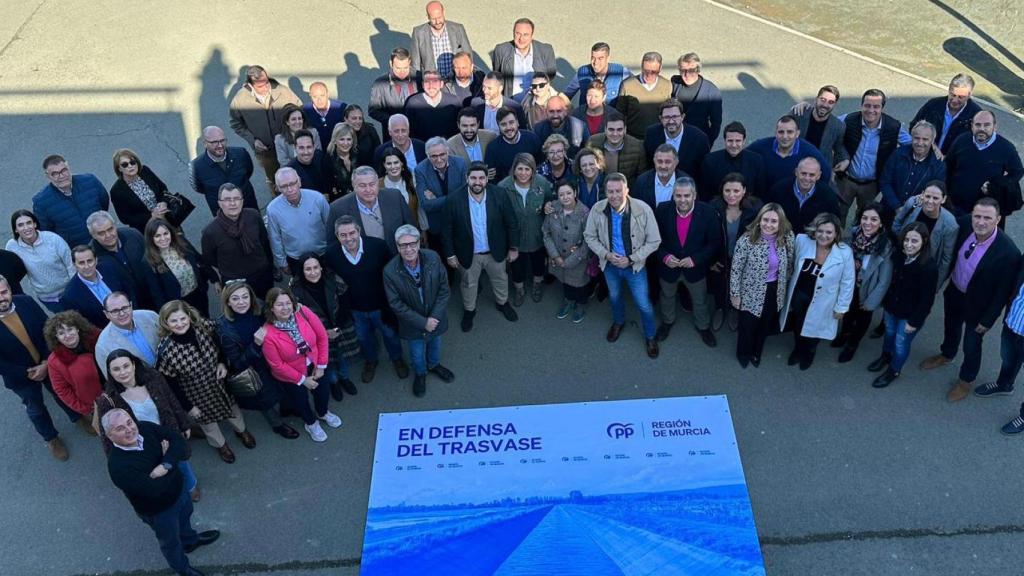El presidente de la Región de Murcia y del PP murciano, Fernando López Miras, este sábado, en Torre Pacheco, en defensa del Trasvase Tajo-Segura.