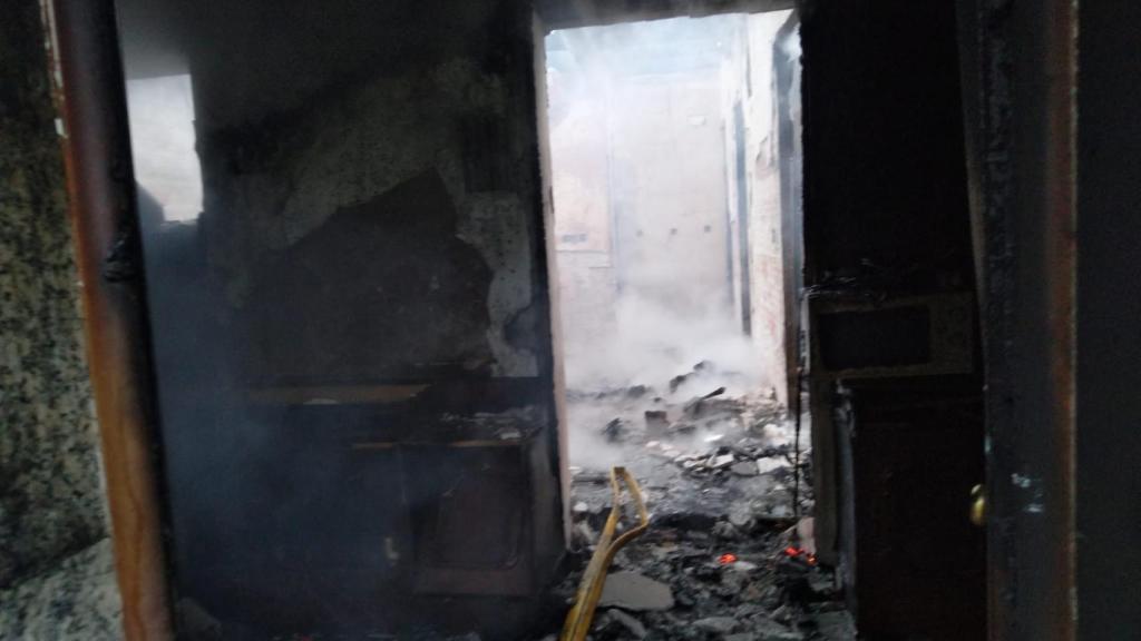 Interior de la vivienda calcina en Vega de Yeres