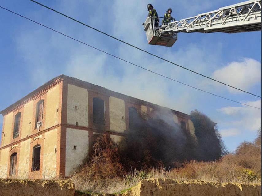 Actuación de los Bomberos de la Diputación en Vega de Ruiponce