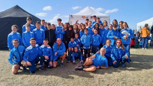 Parte de los componentes del Benavente Atletismo