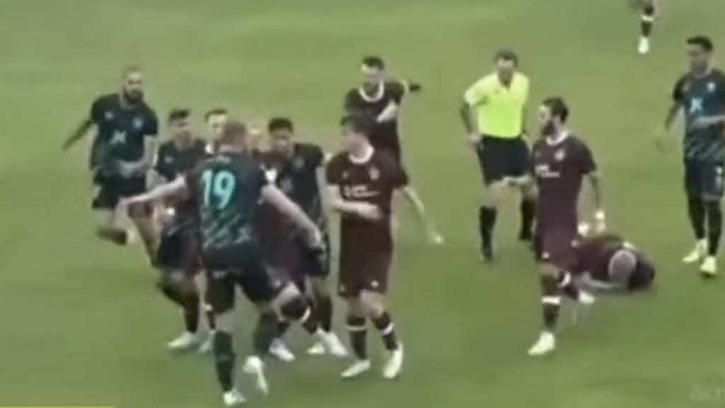 Tangana en el UD Almería Hearts