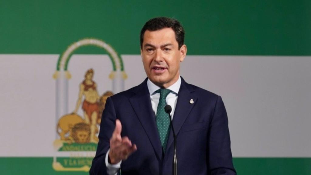 El presidente de la Junta, Juanma Moreno, en su discurso del Día de la Bandera.