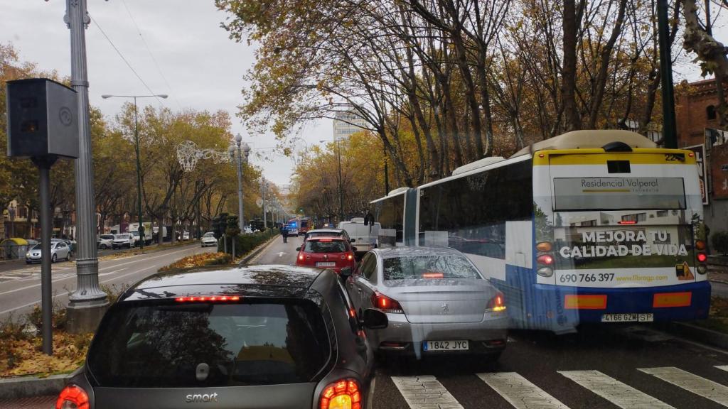 Retención de tráfico por culpa del accidente