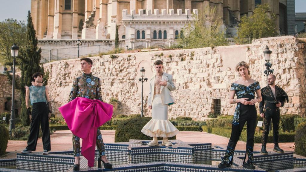 Trabajo de fin de Grado en Moda del exalumno de IED Madrid Alberto Roa Batres. El proyecto lleva por nombre Maricón de España.