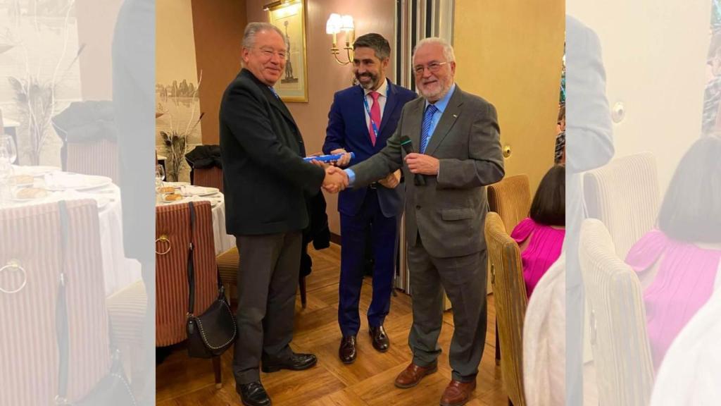 Ricardo Santos, Manuel Velázquez y Mateo San Segundo.