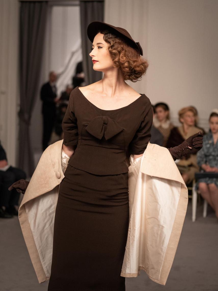 Fotograma de 'El viaje a París de la señora Harris'