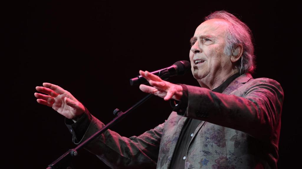 Joan Manuel Serrat durante el concierto en el WiZink Center de Madrid. Foto: Kiko Huesca / EFE