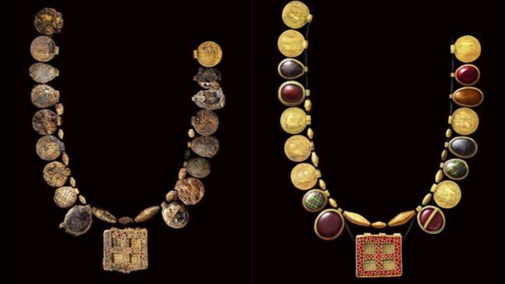 El collar hallado por los arqueólogos de Londres y su reconstrucción. Foto: Hugh Gatt/ MOLA