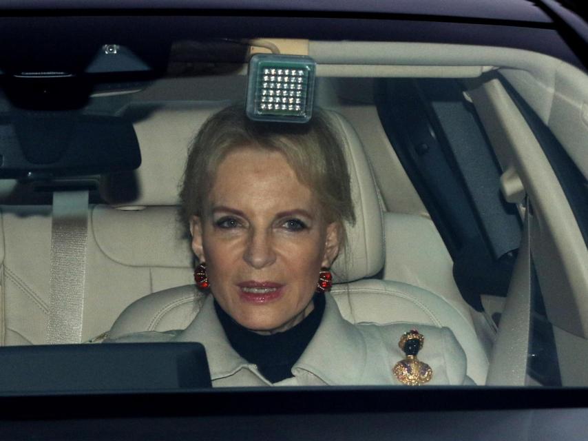 Michael de Kent con un broche 'blackmoor'.