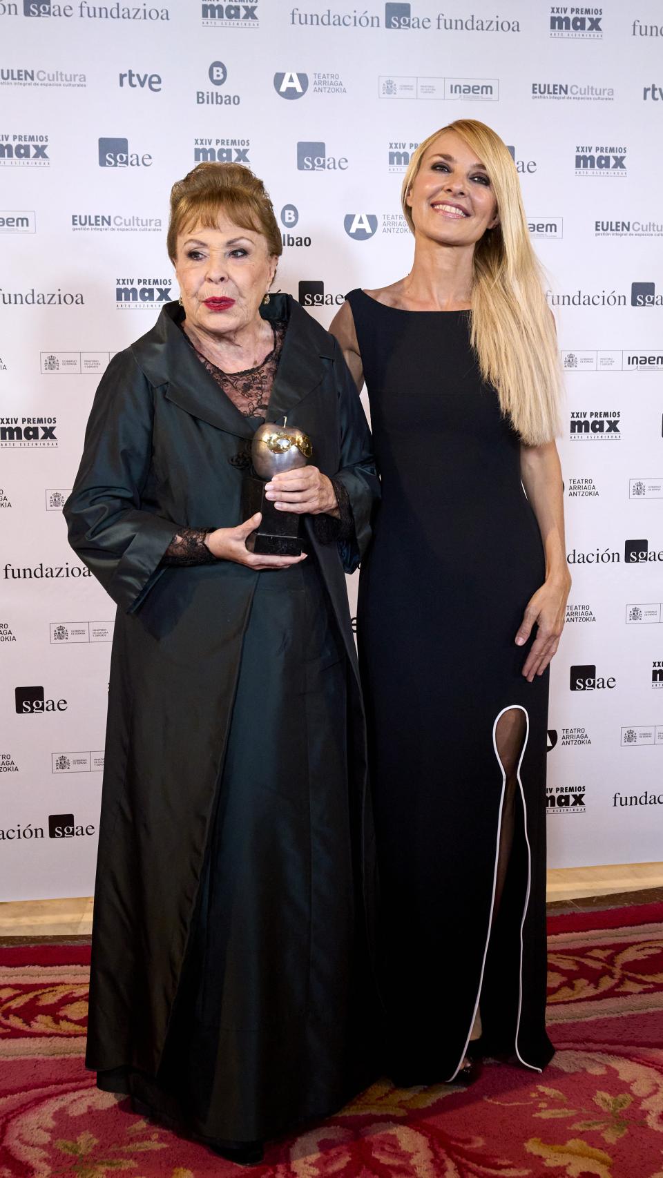 Las actrices Gemma Cuervo y Cayetana Guillén Cuervo en uno de los últimos actos públicos a los que acudieron juntas.