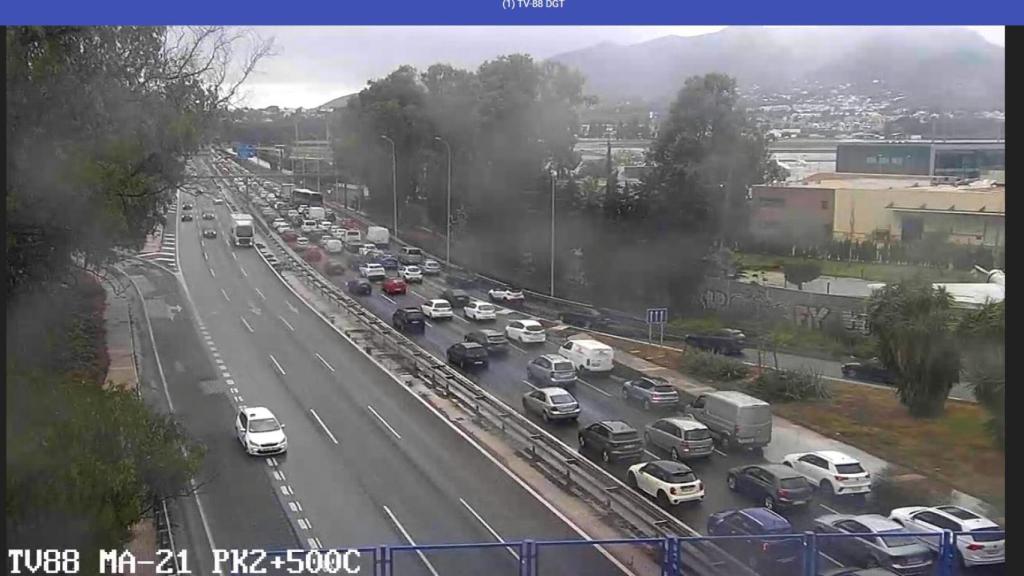 Imagen del atasco generado en la MA-21 de Málaga.