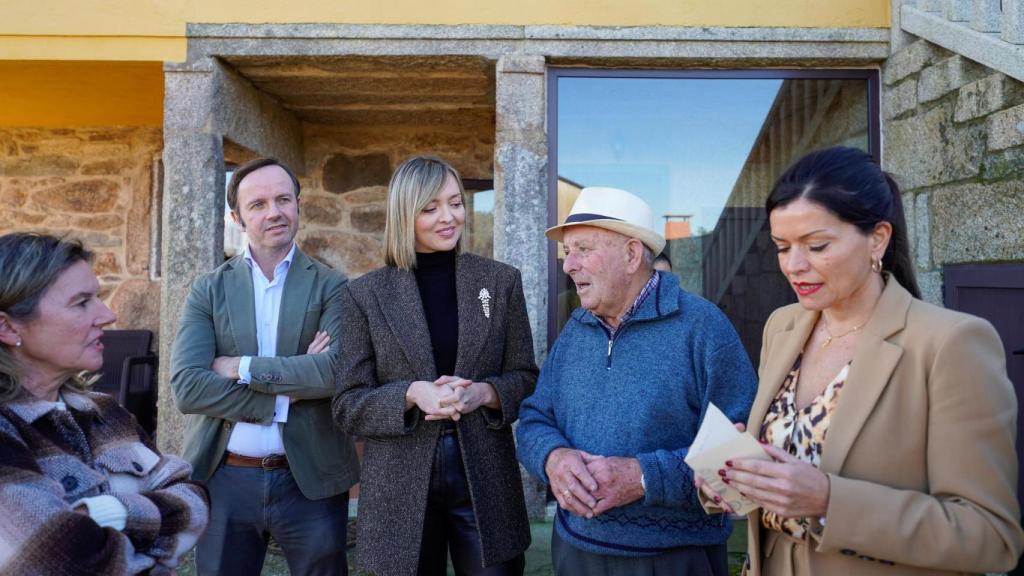 Inversión récord en el servicio de ayuda en el hogar en Galicia para 2023: 112 millones