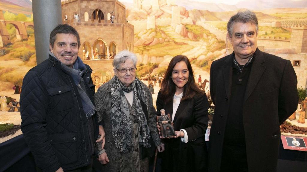 Se inaugura el Belén municipal de A Coruña: 30 aniversario con figura de Ramón Pérez Costales