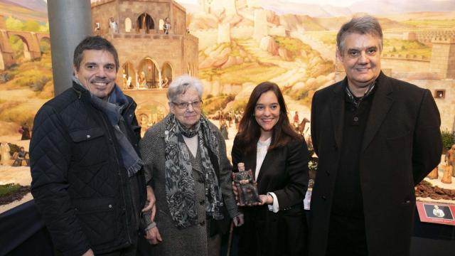 Se inaugura el Belén municipal de A Coruña: 30 aniversario con figura de Ramón Pérez Costales