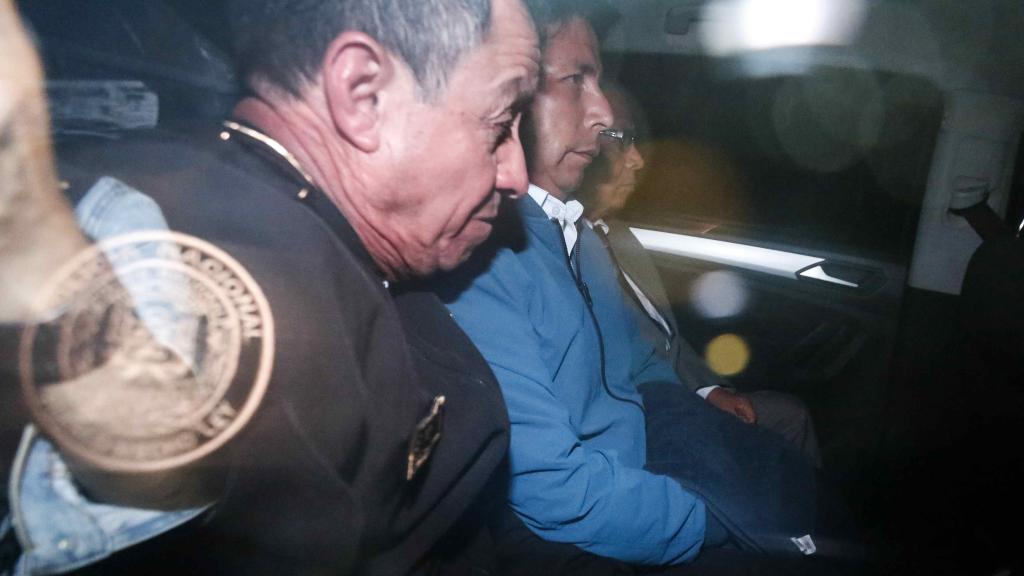 El expresidente de Perú, Pedro Castillo, en el momento de su detención