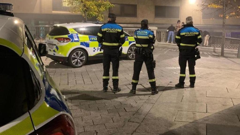 Imagen de unos agentes de la Policía Local de Salamanca.